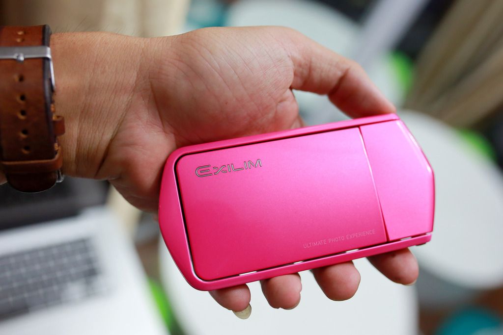 máy tự sướng Casio Exilim EX-TR35 dành cho bạn nữ mê chụp ảnh selfie...hot girl - 5