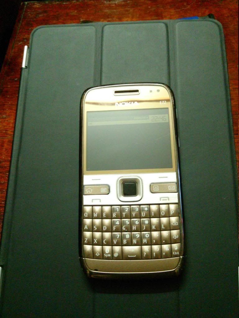 Bình Thạnh - Thanh lý Nokia E72 và Nokia Asha 206 - 1