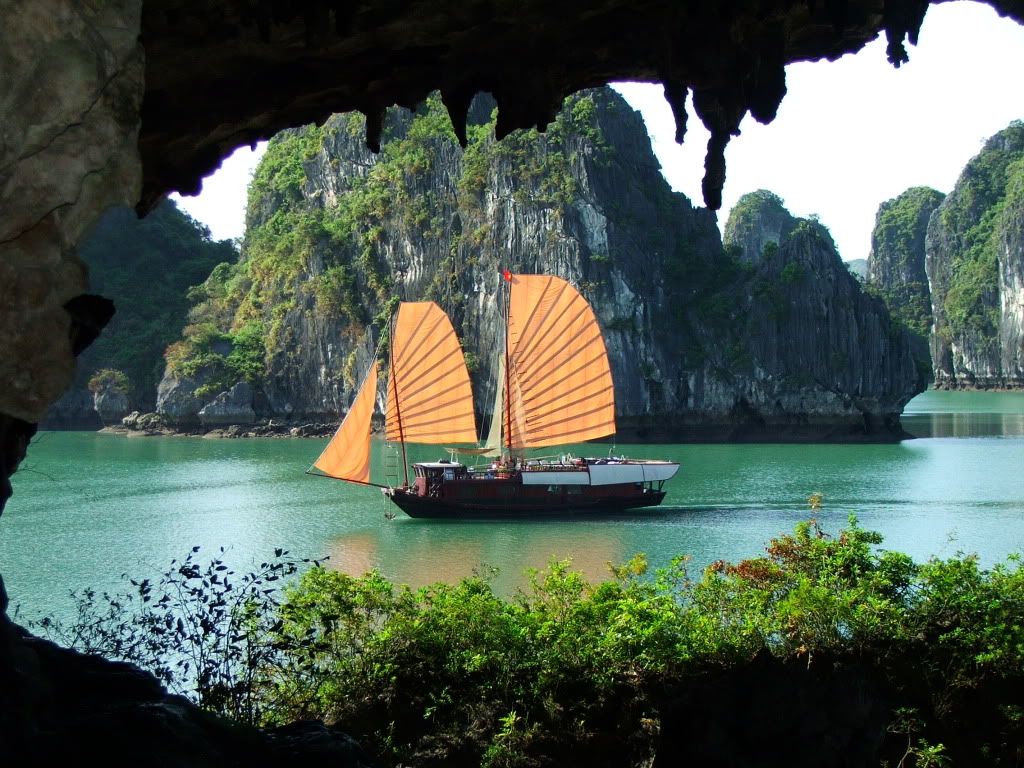 Halong Bay http://getvietnamvisa.org