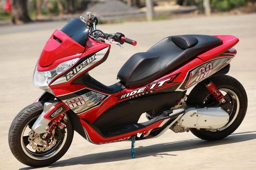 honda-pcx-125-ridracing-5-29e5070.jpg
