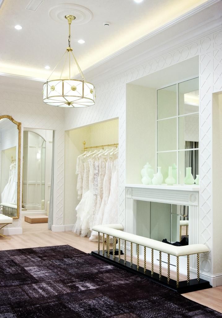 photo pronovias_tienda_rbla_05_zpsd2c5c434.jpg