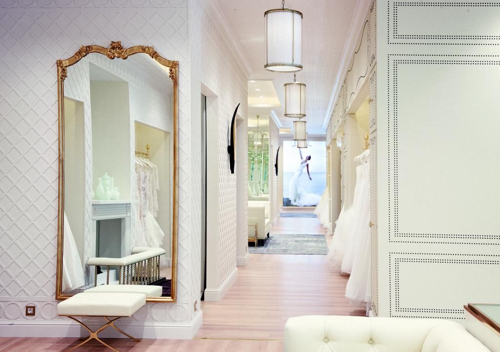 photo pronovias_tienda_rbla_09_zps65800a46.jpg